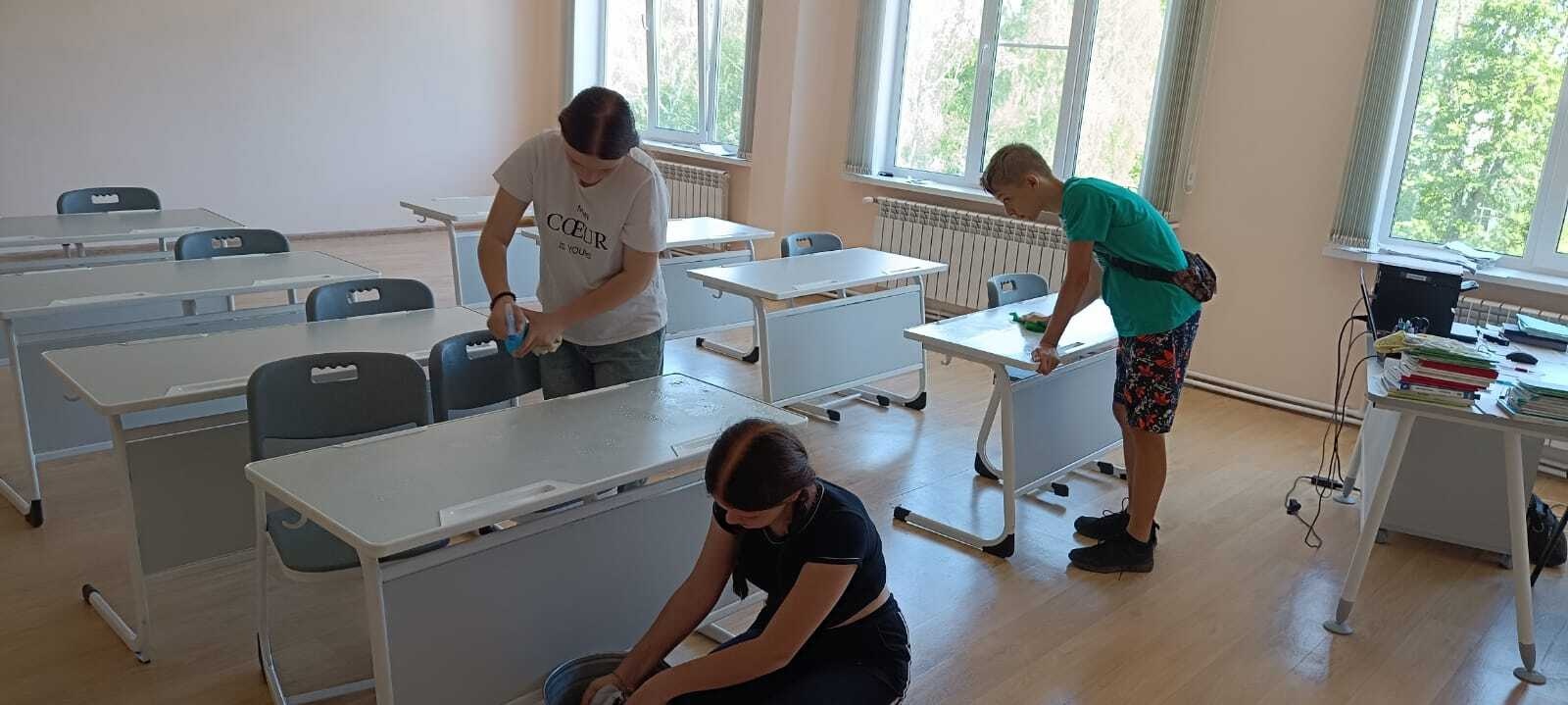 Акция &amp;quot;Молодежь Помогает&amp;quot;.
